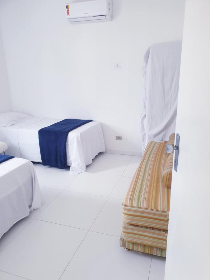 Apartamento 400 Metros Praia Da Enseada Apartment Гуаружа Екстериор снимка
